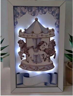 Çerçeveli zemini desenli ışıklı atlı karınca  kapı süsü