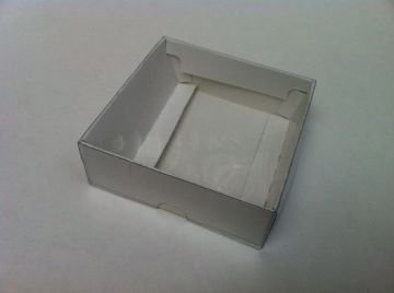 8x8x3 cm Altı Karton Asetat Kapaklı  Kutu