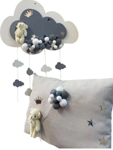 Gri Işıklı Kabartmalı Bulut Kapı Süsü & Yastık Takımı