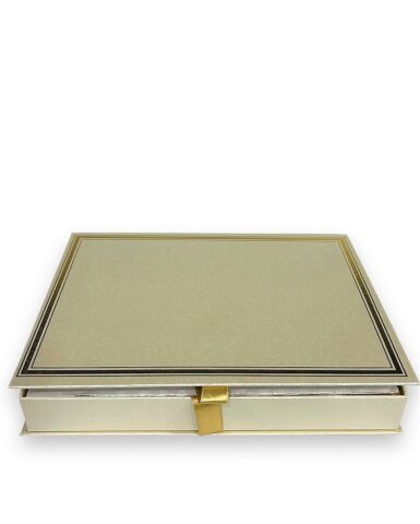 Taslama Çikolata Kutusu 24 Gözlü Krem