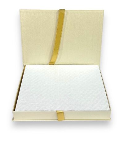 Taslama Çikolata Kutusu 24 Gözlü Krem