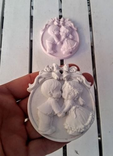 Yuvarlak Taş (Kızı öpen) Pembe - 20 Adet / Paket