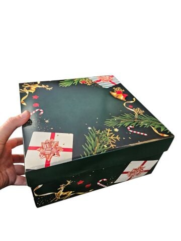 26x26x9 Cm Yılbaşı Desenli (yeşil) Komple Karton Hediye Kutuları