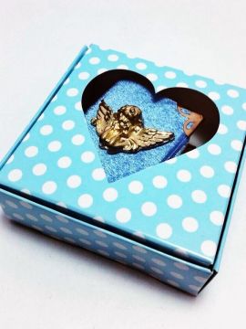 Puantiyeli Kalp Pencere Kutu