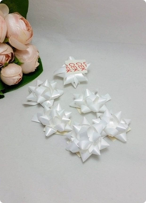 1 Pk 4,5 Cm Kendinden Yapışkanlı Hediye Paketi Fiyonk