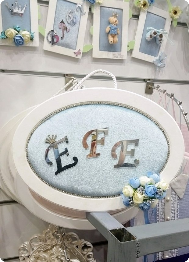 Süslü Bebek Odası ; Kadife Kumaş Kaplı ,Oval Kapı Süsü (Süslü)