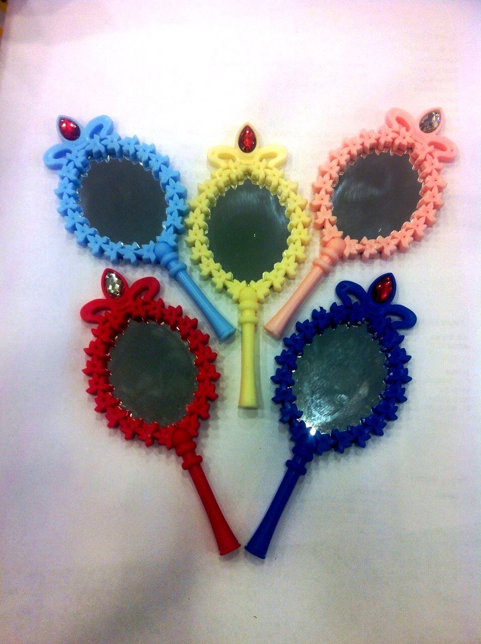 PVC El Aynası taşlı