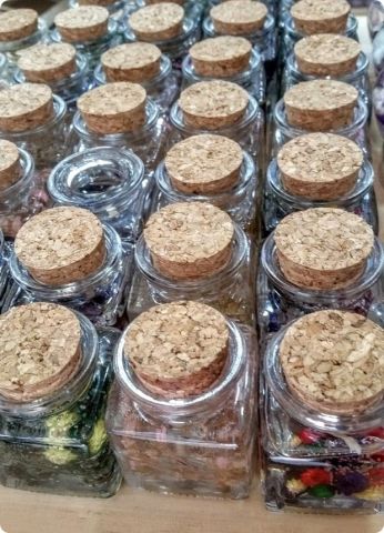 1 Pk Çiçekli Jel Mum (Mantar Kapaklı Kare Kavanoz)