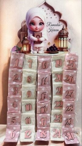 Kız çocuklu 30 Günlük Ramazan Hediye Takvimi