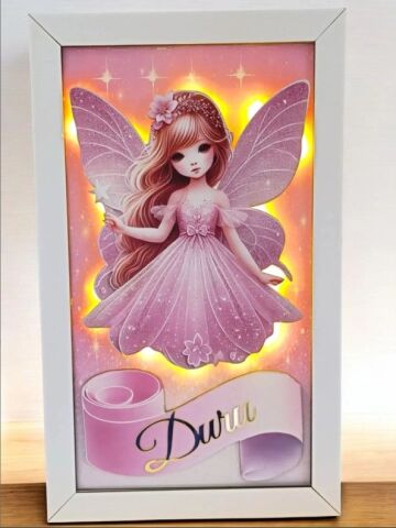 Çerçeveli ışıklı peri kızı kapı süsü