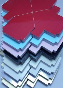 Katlanmamış 9x9x3 cm Altı Karton Asetat Kapaklı Kutu