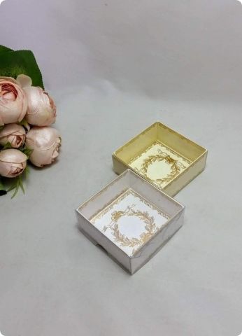 50 li 8x8x3 cm Altı Baskılı Karton Asetat Kapaklı Kutu
