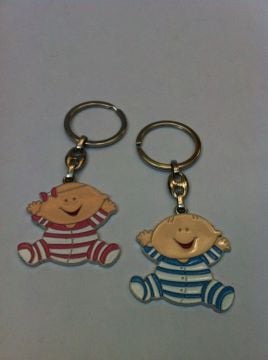 pijamalı bebek metal anahtarlık
