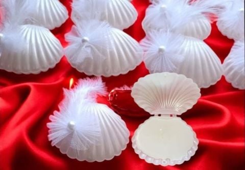 20 Li Fiyonk Detaylı Kutulu İstiridye Hediyelik Mum