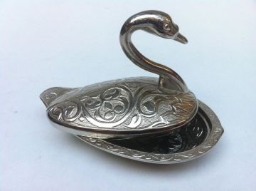 Gümüş kuğu lokumluk