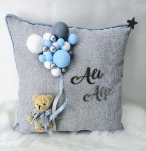 Top Dekorlu Ayıcıklı Takı Yastığı