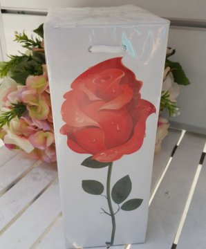 Bileklik Beyaz Zeminde Güllü Hediyelik  Karton Çanta 20*10 cm İpli Paket :