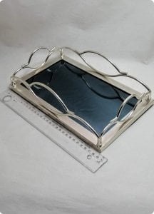 Dalgalı metal tepsi seti