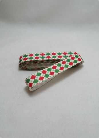 2 Cm Beyaz Zemin Ekose Yılbaşı Kurdela 10 Mt.