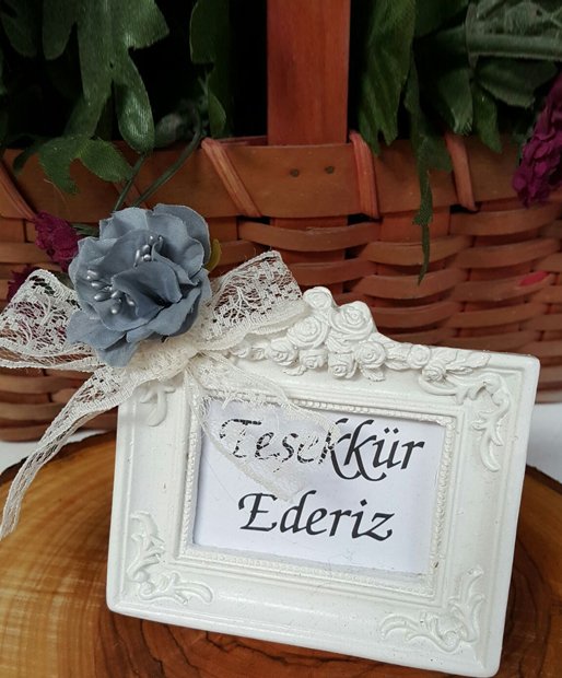 Süslü , Dantel Kurdelalı Çiçekli  Polyester Çerçeve 1 Ad./PAket