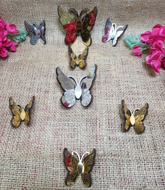 3 Boyutlu Kanatlı pleksi kelebek (5 cm x4,5 cm)