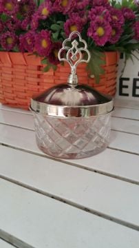 Gümüş Metal Tepelikli Cam Şekerlik