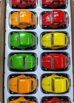 24 lü  WosWos Beetle Araba Şeker Objesi