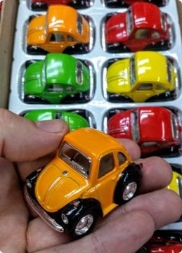 24 lü  WosWos Beetle Araba Şeker Objesi