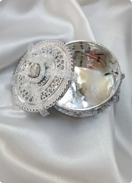 48 Li Süslü İşlemeli Yuvarlak  Pvc Kutu