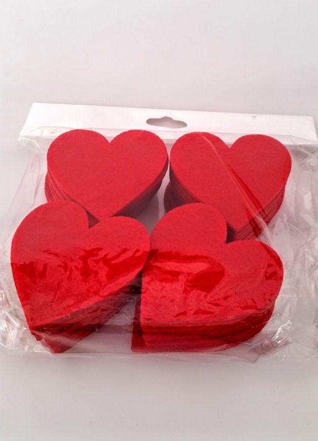 Keçeden Kırmızı Kalp Obje