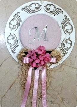 Ahşap Desenli Etamin Yuvarlak Bebek Odası Kapı Süsü