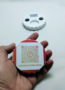 8,5 CM Uv Baskılı Kare Kodlu Mıknatıslı Büyük Açacak