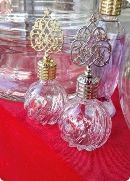 12 li Metal Tepelikli Burgu Cam Kolonya Şişesi