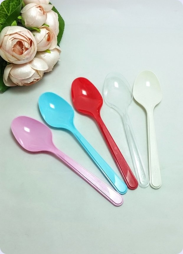 Plastik Renkli Kaşık 25 li