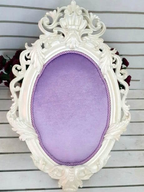 Bebek Odası ; Barok Yapraklı Polyester,Kumaş ( Eflatun Kadife ) Kaplı Kapı Süsü Fon