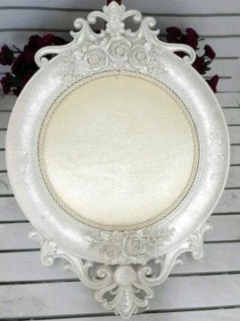 Bebek Odası ; Yuvarlak İşlemeli Polyester Kumaş  ( Krem Kadife) Kaplı Kapı Süsü Fon
