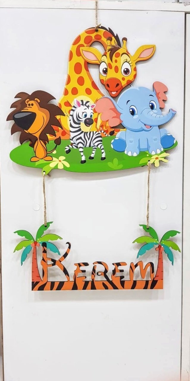 Safari Konseptli İsme Özel  Ahşap Kapı Süsü