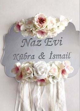 Naz Evi Kına Gecesi Pleksi Ayna Kapı Süsü