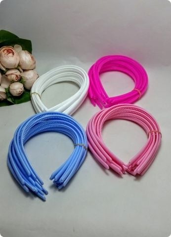 12 Li Plastik Boş Renkli Taç