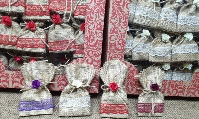 50 li İçi kınalı çiçeli KESE (11*6,5cm)