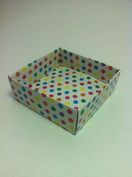 8x8x3 cm Altı Komple Karton Asetat Kapaklı  Kutu