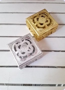 Yeni Güllü Delikli Sırmalı Kutu