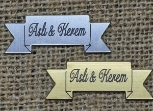 Metal görünümlü kuşak şeklinde pleksi  (5*2cm)