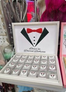 48 li Damat Bohçası Baskılı Kutulu Çikolata