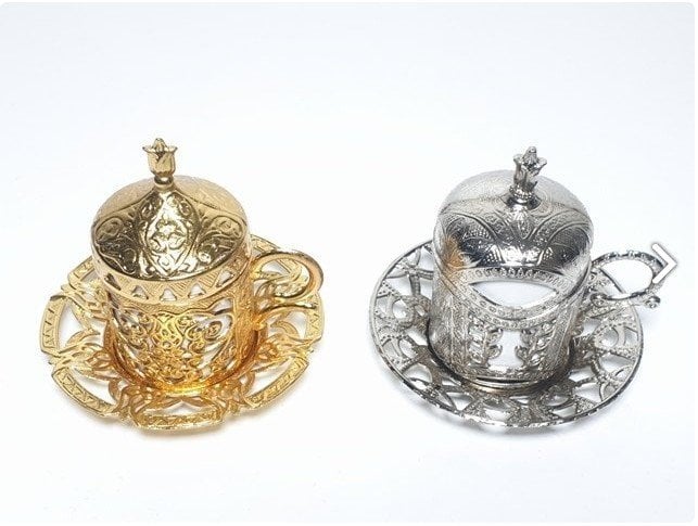Kapaklı metal fincan