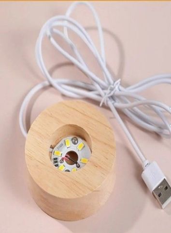 Dekoratif AT Tasarımlı Ahşap altlıklı Işıklı Cam Küre Büyük Boy