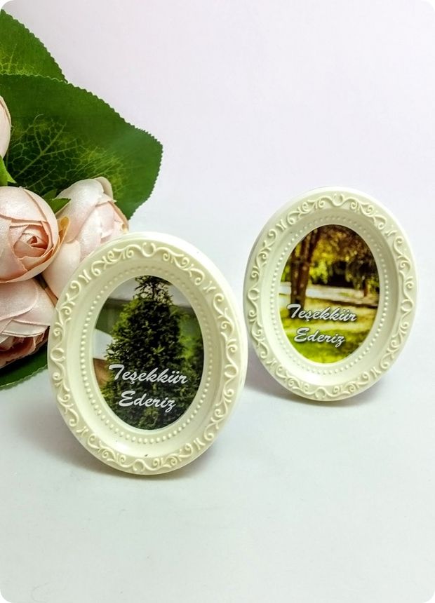Polyester Oval İşlemeli Çerçeve KREM