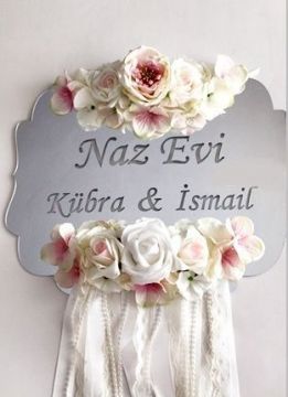 Naz evi Kına gecesi kapı süsü