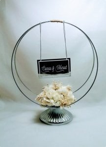 Çiçek Dekorlu 30 cm Masaüstü Yuvarlak İsimlik