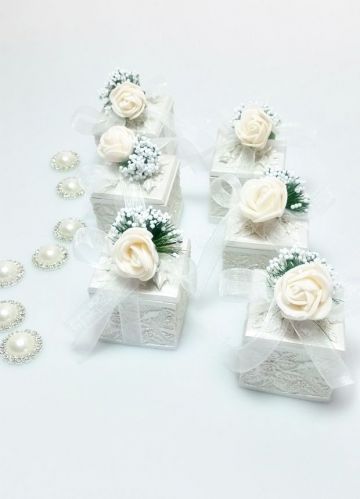 Söz,Nisan,Kına,Nikah,Bebek Şekeri Süslü Polyester Kare Güllü  Kutu 70 Adet / Paket